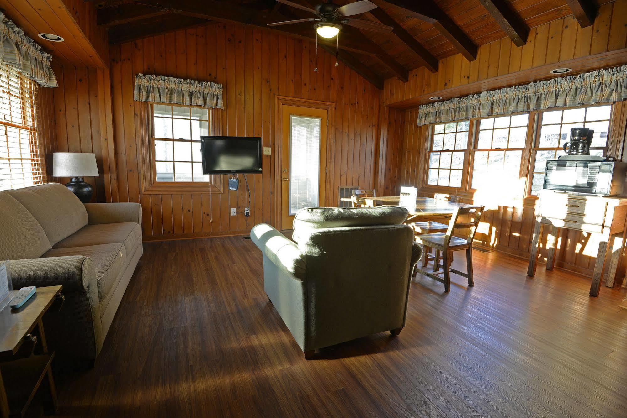 Lake Cumberland State Resort Park Jamestown Экстерьер фото