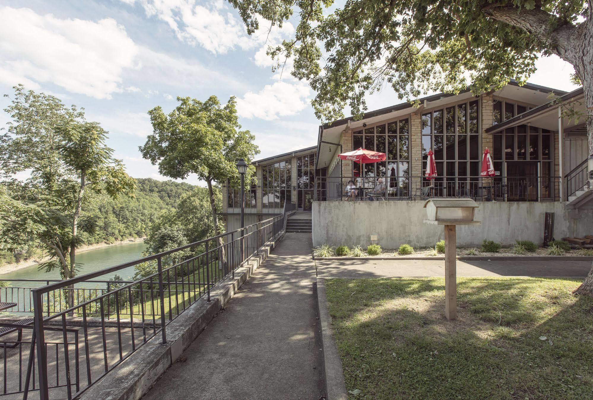 Lake Cumberland State Resort Park Jamestown Экстерьер фото