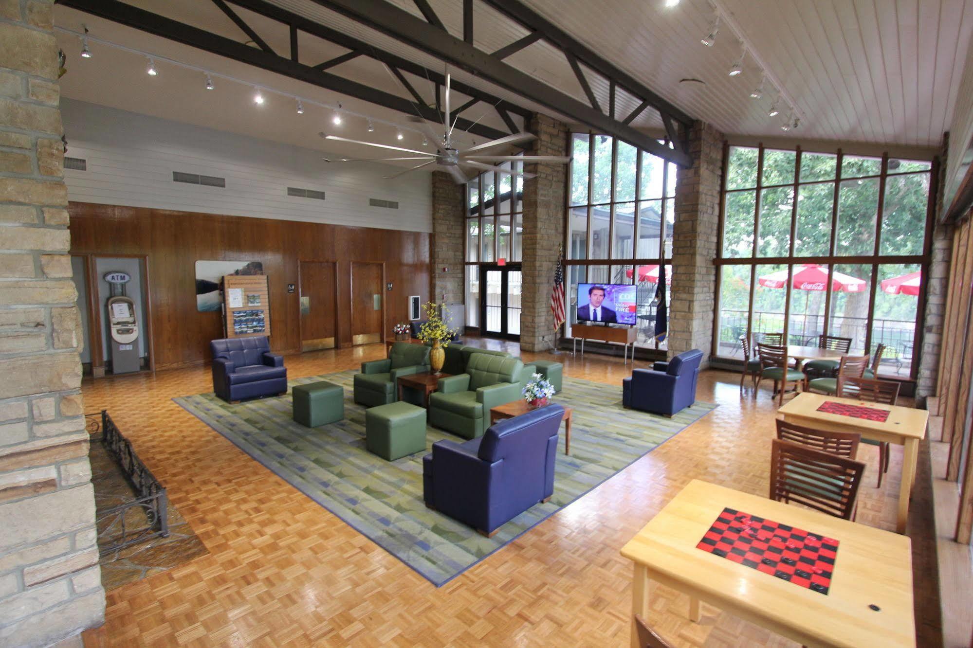 Lake Cumberland State Resort Park Jamestown Экстерьер фото