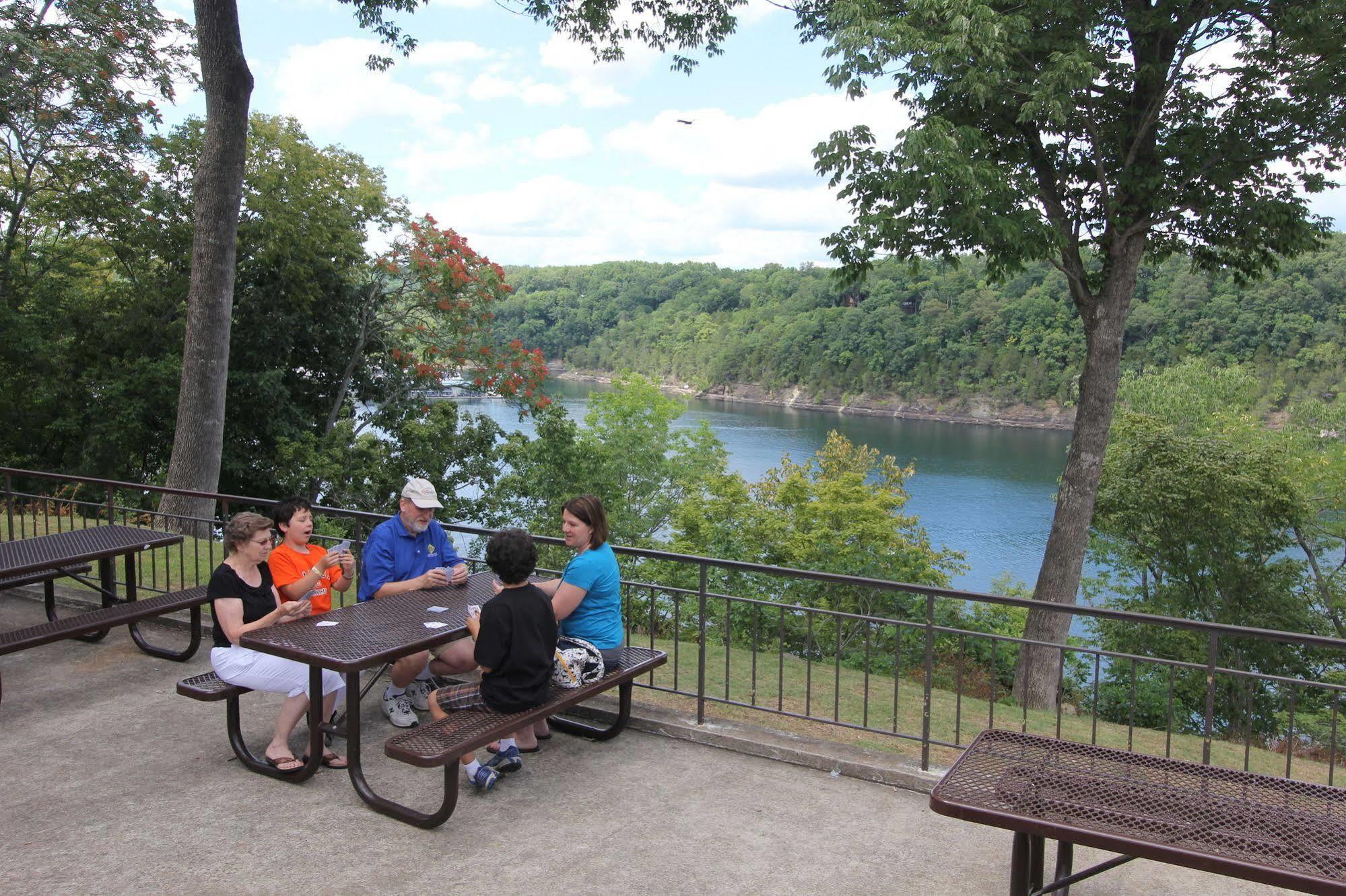 Lake Cumberland State Resort Park Jamestown Экстерьер фото
